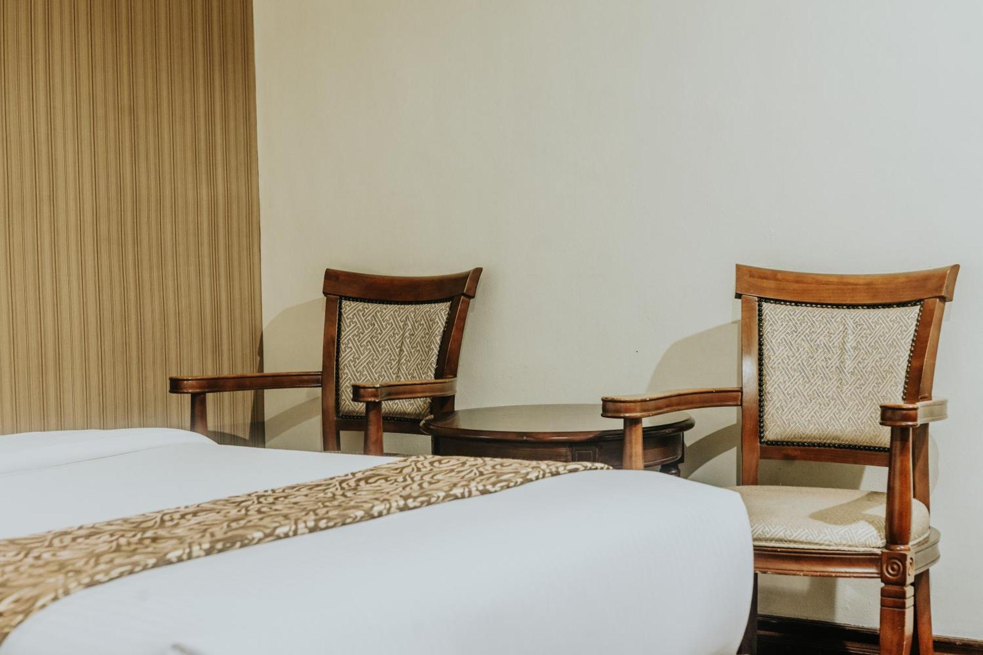 Villa Caceres Hotel Naga  Exterior foto