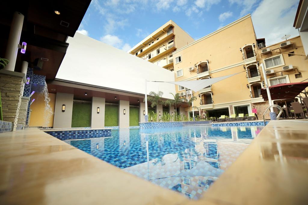 Villa Caceres Hotel Naga  Exterior foto